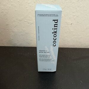 NWT COCOKIND VITAMIN C GLOW SERUM